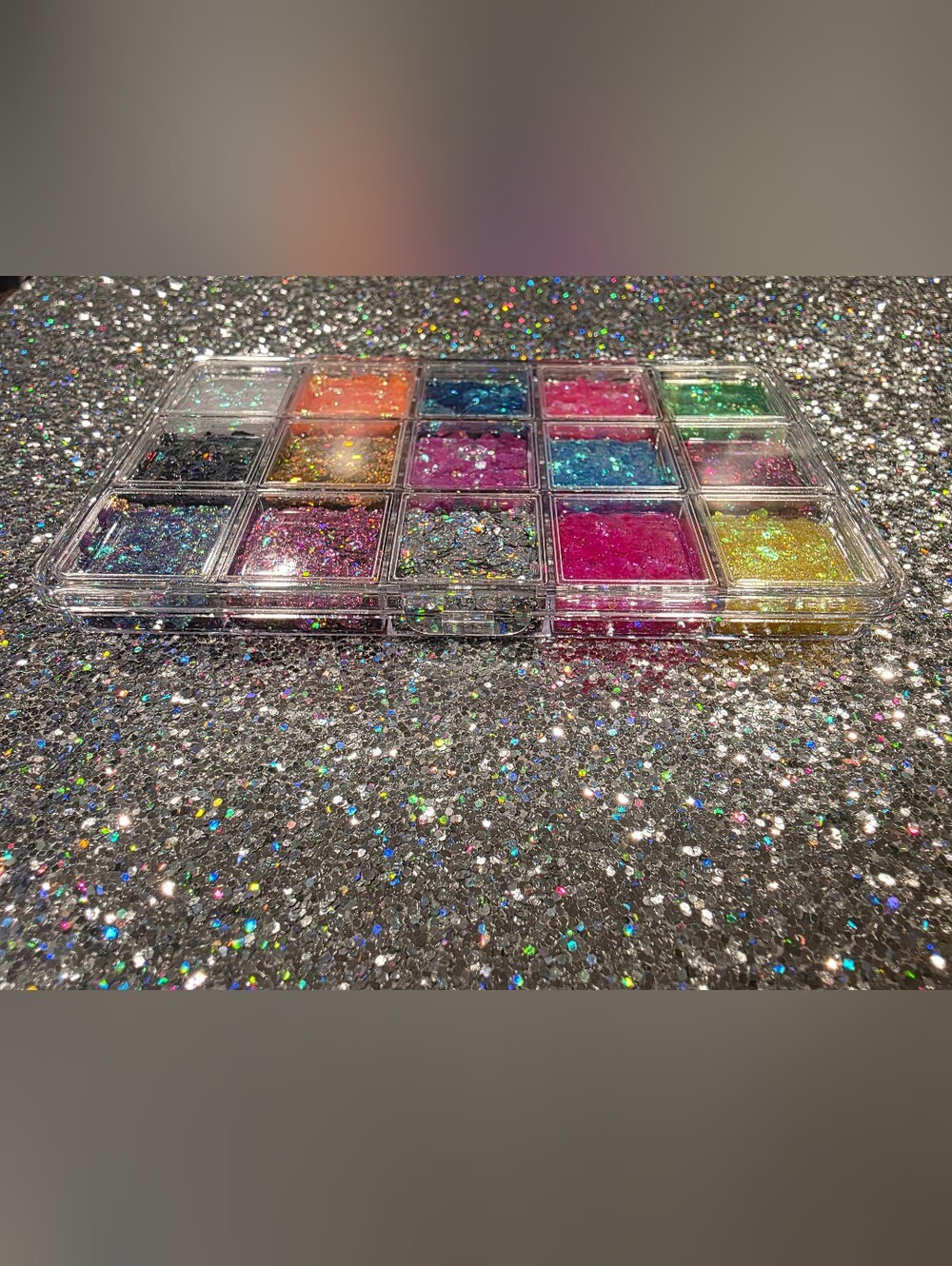 Multicolor Cosmetic Glitter Palette